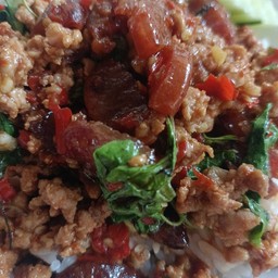 กระเพราหมูสับ+ กุนเชียง