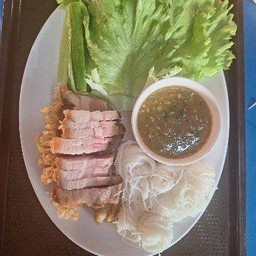 เมี่ยงหมูกรอบ