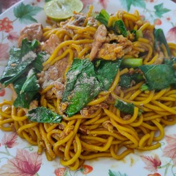 เหลืองผัด