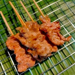 ร้านหมูปิ้ง ก็หมูนี่คะ