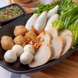 ลูกชิ้นรวมลวกจิ้ม