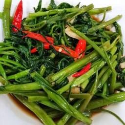 ผัดผักบุ้ง