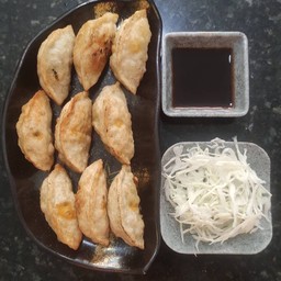 เกี๊ยวทอดกรอบ 9 ชิ้น