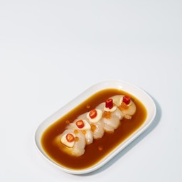 หอยเชลล์ดองพร้อมข้าวสาหร่าย