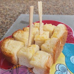 ปังปิ้งเนยนม