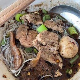 ป.ประทีปก๋วยเตี๋ยวเรือ สาขาวัดไทรใหญ่