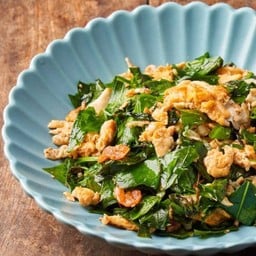 ใบเหลียงผัดไข่
