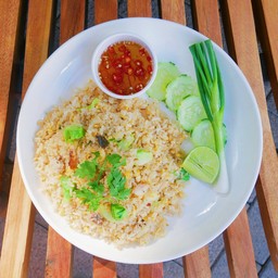 ข้าวผัดคะน้าปลาเค็ม