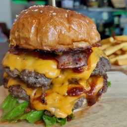 เบอร์เกอร์เนื้อ ออสเตรเลีย 2 ชั้น