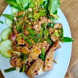 น้ำตกหมู