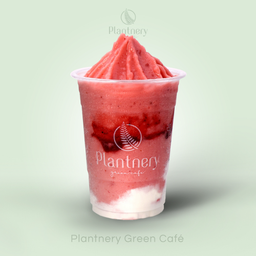 สตรอเบอร์รีโยเกิร์ตเฟรปเป้