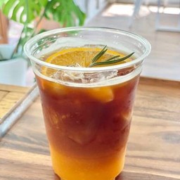 อเมริกาโน่น้ำส้มเย็น