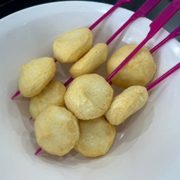 ลูกชิ้นชีสลาวา