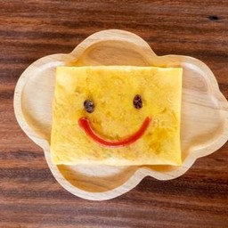 ข้าวผ้ดแฮมห่อไข่