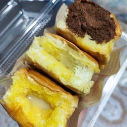 ขนมปังกลมปิ้ง เนยนม2 นมภูเขาไฟ1 (ชุด3ลูก)