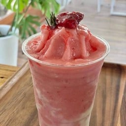 สตอร์เบอรี่ สมูตตี้