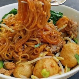 ก๋วยเตี๋ยวแห้ง