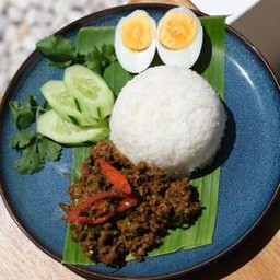 ข้าวคั่วกลิ้งหมู