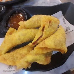 เกี๊ยวทอดไส้หมูสับ