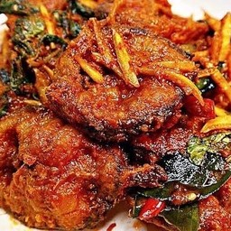 ผัดเผ็ดปลาดุก (ธรรมดา)