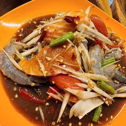 ตำกุ้งสด+มอน (ร้า)