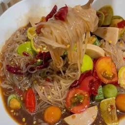 ยำเส้นเล็กปลาร้ารวมมิตร