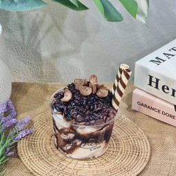 ไอติม ช็อคโคตรโคตร