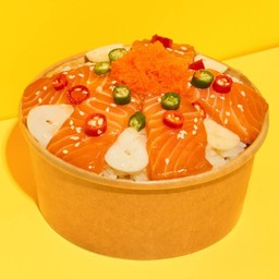 ข้าวหน้าแซลมอนดองไข่กุ้งภูเขาไฟ