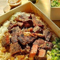 ข้าวเหนียวผัดแจ่ว ลิ้นย่างวัว