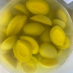 มะดันดอง