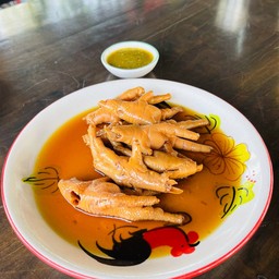 ก๋วยเตี๋ยวสวนคุณย่า