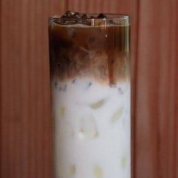 กาแฟลาเต้เย็น 20ออนซ์
