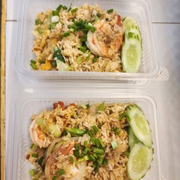 ข้าวผัดกุ้ง + ไข่เจียว