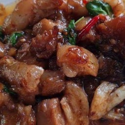 กะเพราขาหมู