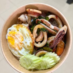 ข้าวกะเพราทะเลรวม