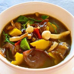 แกงเห็ดรวม