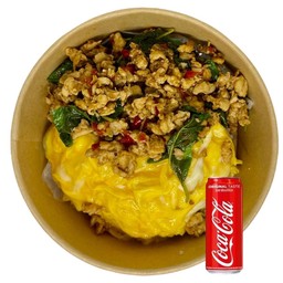 ข้าวไข่ข้นกระเพราไก่สับ ทานคู่โค้ก หรือสไปรท์ (ระบุน้ำ)