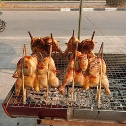 ร้านไก่ย่าส้มตำ ทับทิม (ส้มตำจ๊วดจ๊าด) ส้มตำจ๊วดจ๊าด