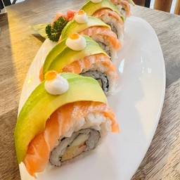 โรลแซลมอนอะโวคาโด