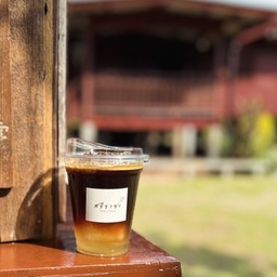 โน่น้ำผึ้งเลม่อน (Honey Lemon Black Coffee)