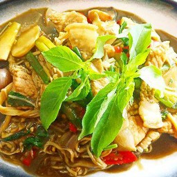 หมกหน่อไม้ใส่หมูสามชั้น