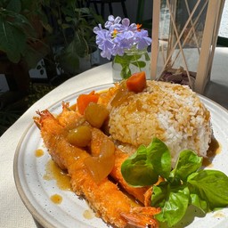 ชุดข้าวแกงกะหรี่ กุ้งทอด