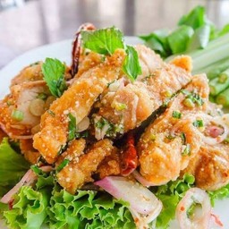 ยำไก่ทอด