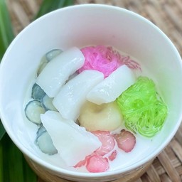 1.ทับทิม+ซาหริ่ม+มะพร้าวกะทิ+แห้ว