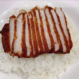 ข้าวหมูทอดเนื้อล้วน พิเศษ