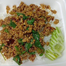 กะเพราหมูสับ