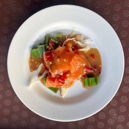 ยำแซลมอน