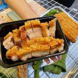 หมูกรอบ ไซต์ M