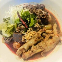ขนมจีนพริกแกงใต้ บ้านดู่เมืองใหม่