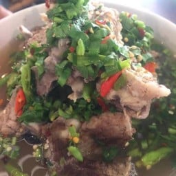 พุงกาง บะหมี่เกี๊ยว ตรงข้าม หมู่บ้านสุธาทิพย์ ร้านอยู่ข้างๆเซเว่น